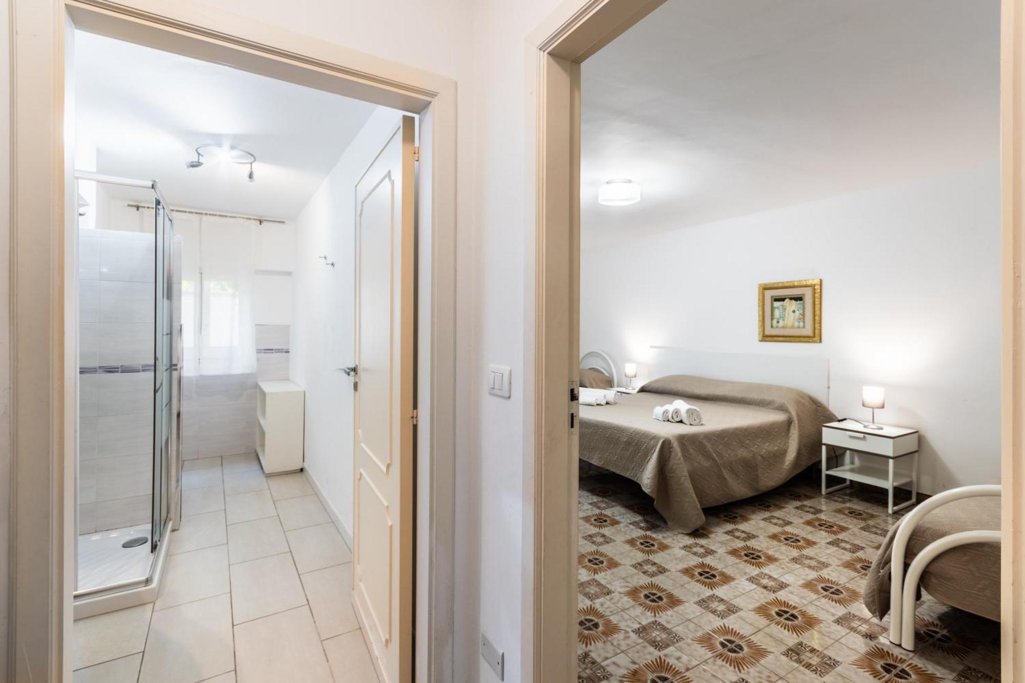 Le Torrette Rooms And Apartments Avola Esterno foto