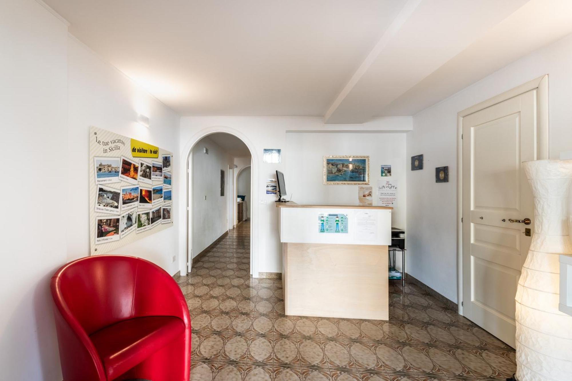 Le Torrette Rooms And Apartments Avola Esterno foto